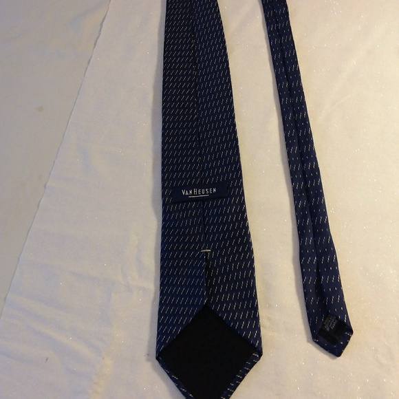 Van Heusen 100% Silk Classic Men's Tie - Picture 5 of 7